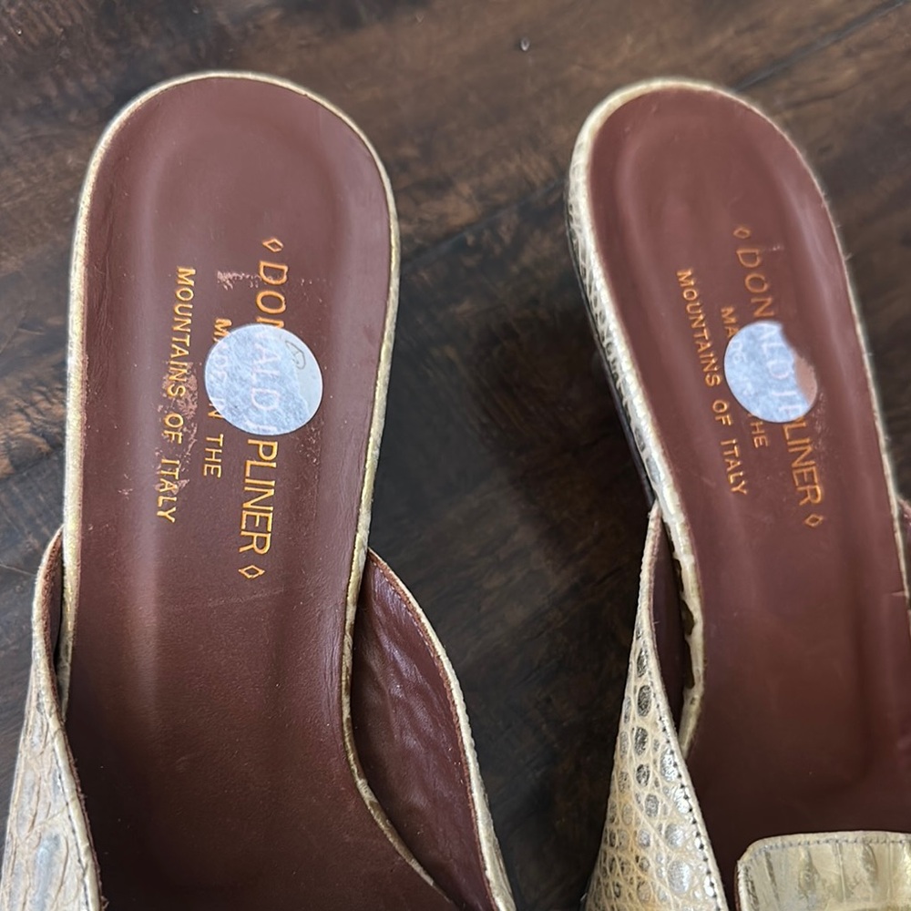 Donald J. Pliner Gold Textured Mules - Picture 2 of 4